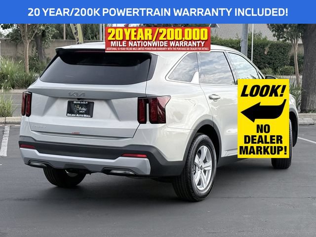 New 2026 Kia Sorento LX FWD image 4