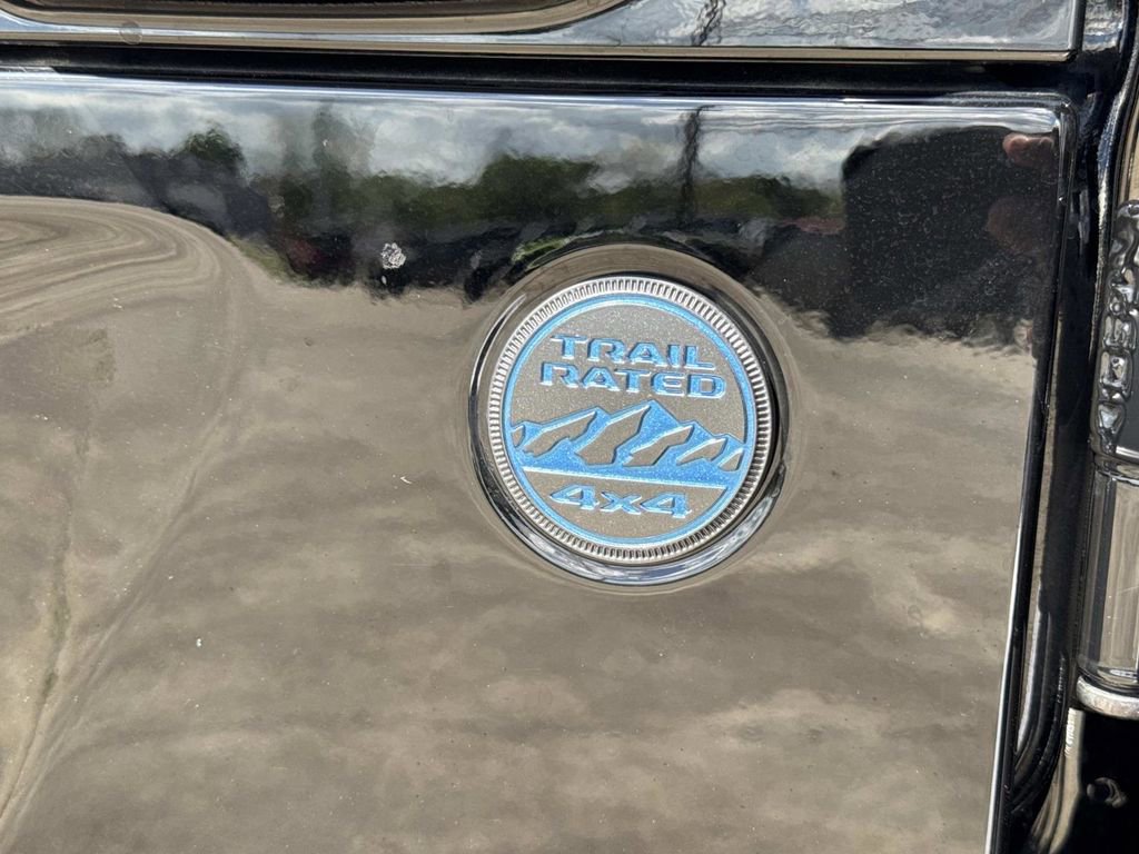 Used 2024 Jeep Wrangler Unlimited image 51