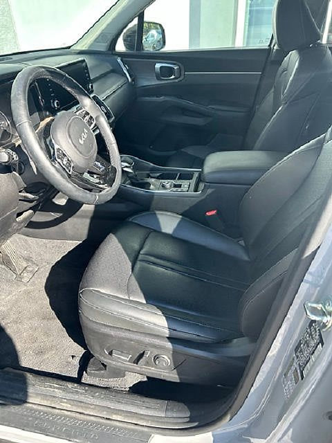 Certified 2023 Kia Sorento EX w/ Panoramic Sunroof Package FWD image 13