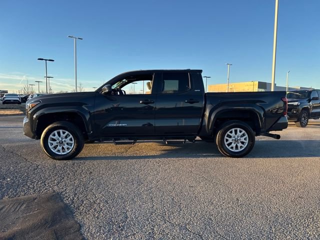 Used 2024 Toyota Tacoma SR5 image 3