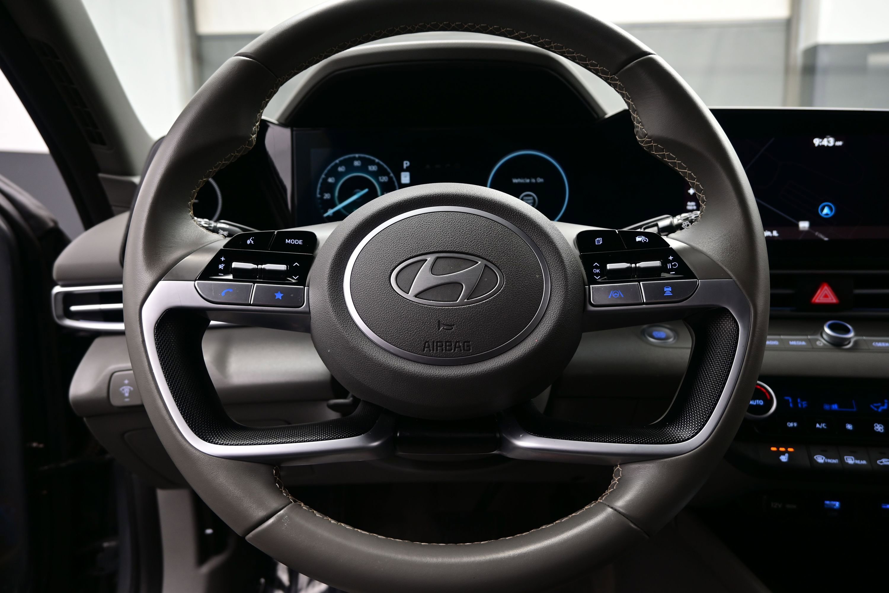 Certified 2024 Hyundai Elantra SEL w/ Convenience Package FWD image 23
