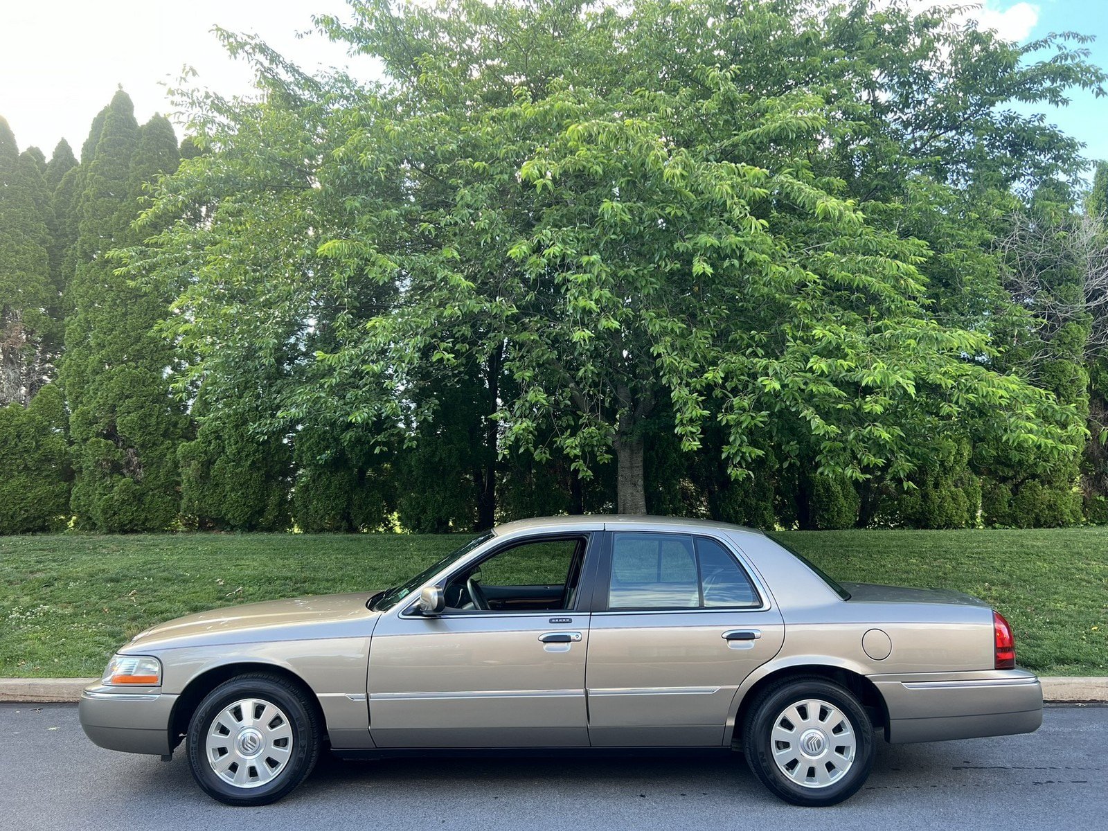 Used 2003 Mercury Grand Marquis LS RWD image 34