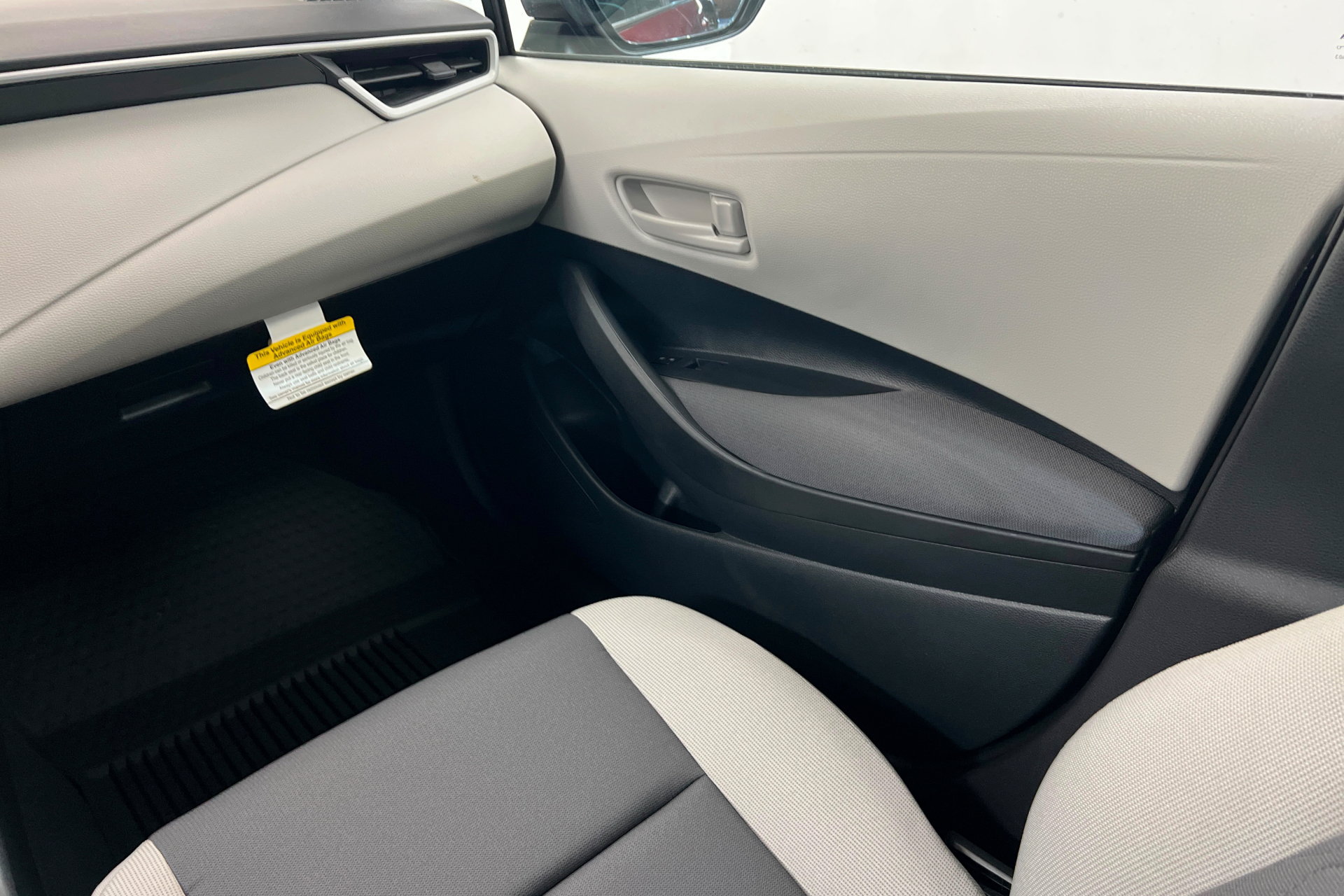 New 2026 Toyota Corolla LE FWD image 10