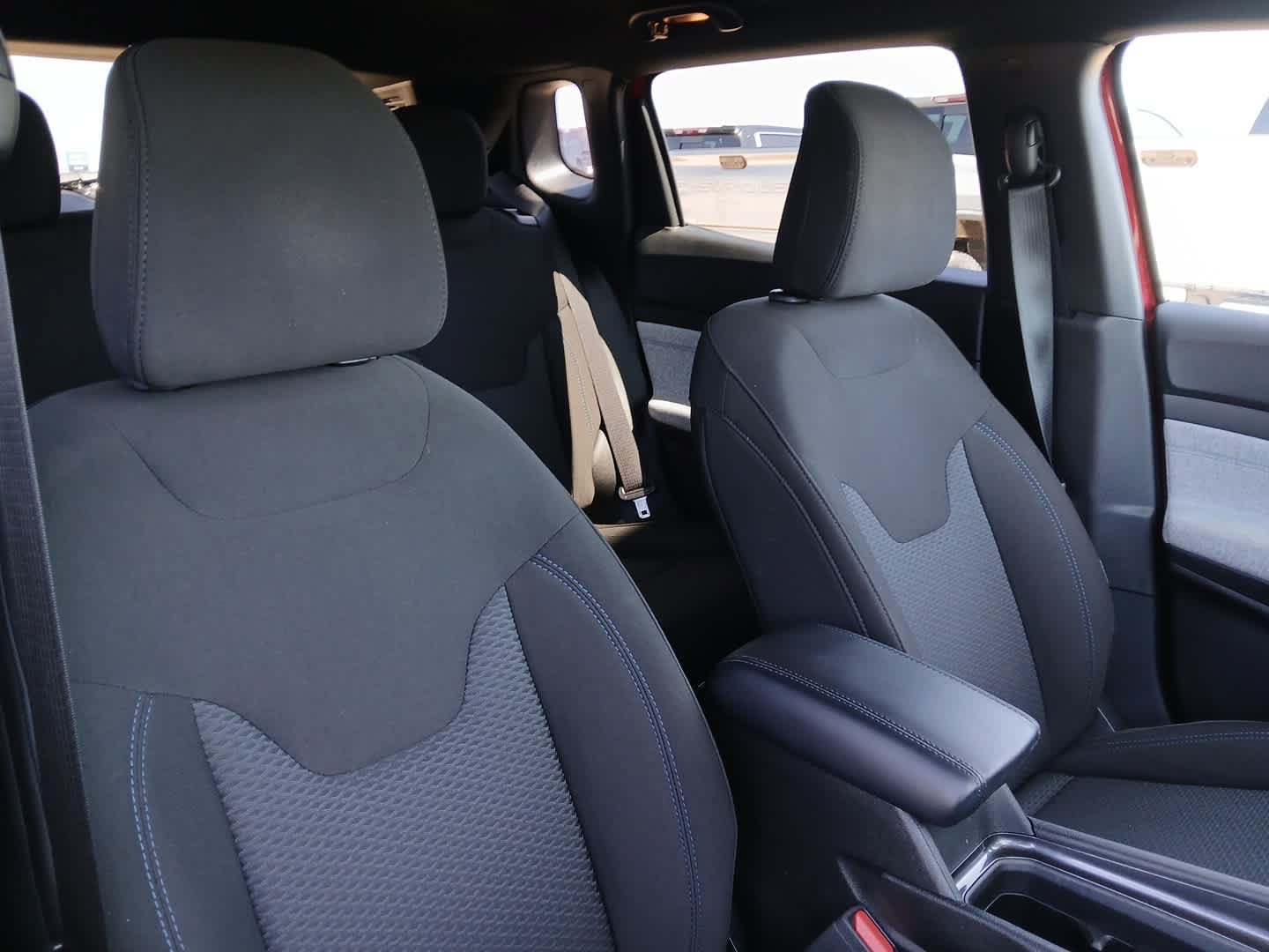 Used 2025 Jeep Compass Sport AWD/4WD image 49