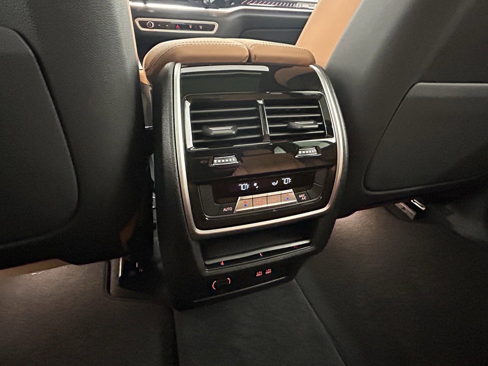 Used 2025 BMW X5 M60i image 36