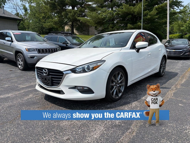 Used 2018 MAZDA MAZDA3 Touring FWD image 2