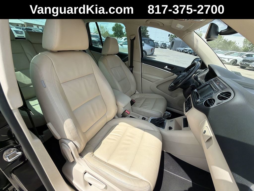 Used 2012 Volkswagen Tiguan SEL FWD image 28