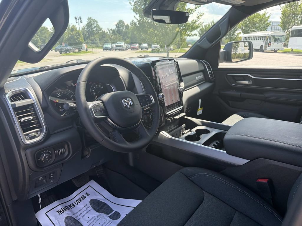 New 2026 RAM 1500 Big Horn AWD/4WD image 3