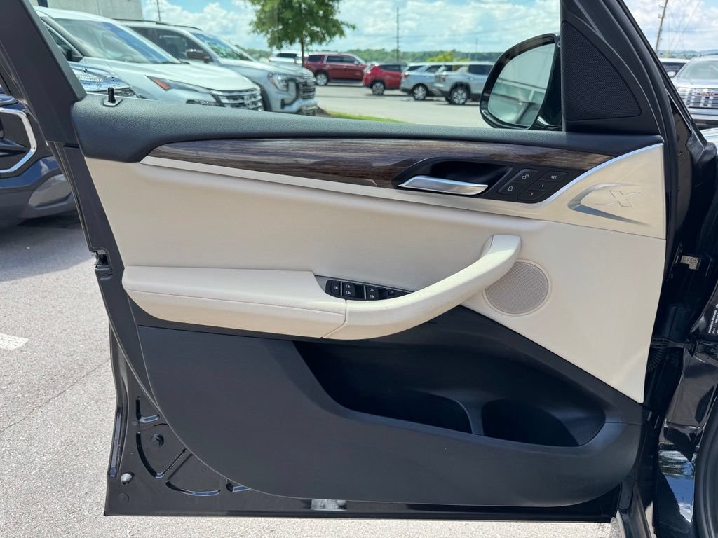 Used 2019 BMW X3 xDrive30i w/ Driving Assistance Package AWD/4WD image 10