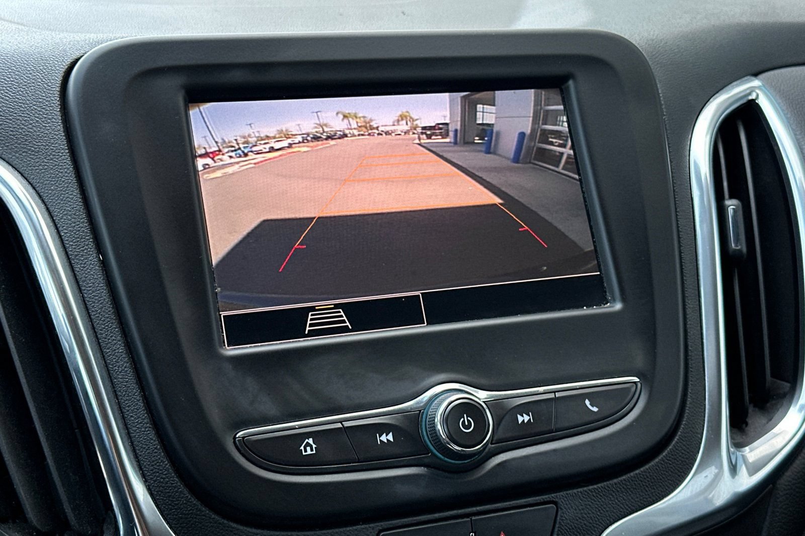 Used 2024 Chevrolet Equinox LT FWD image 26