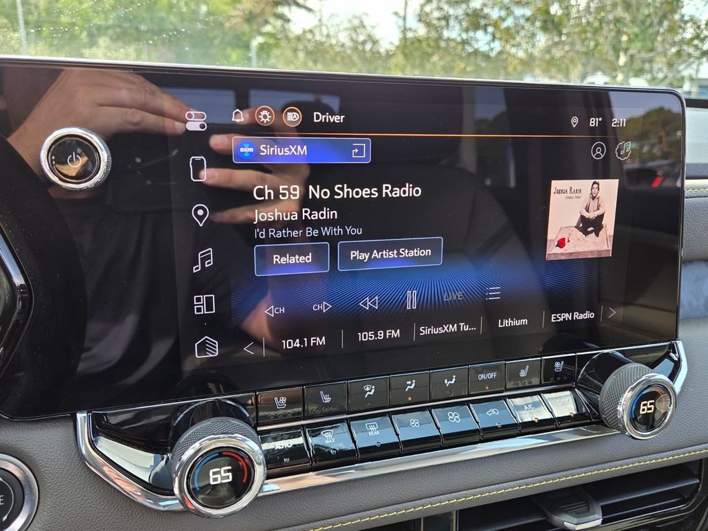 Used 2025 Chevrolet Colorado ZR2 w/ Technology Package image 27