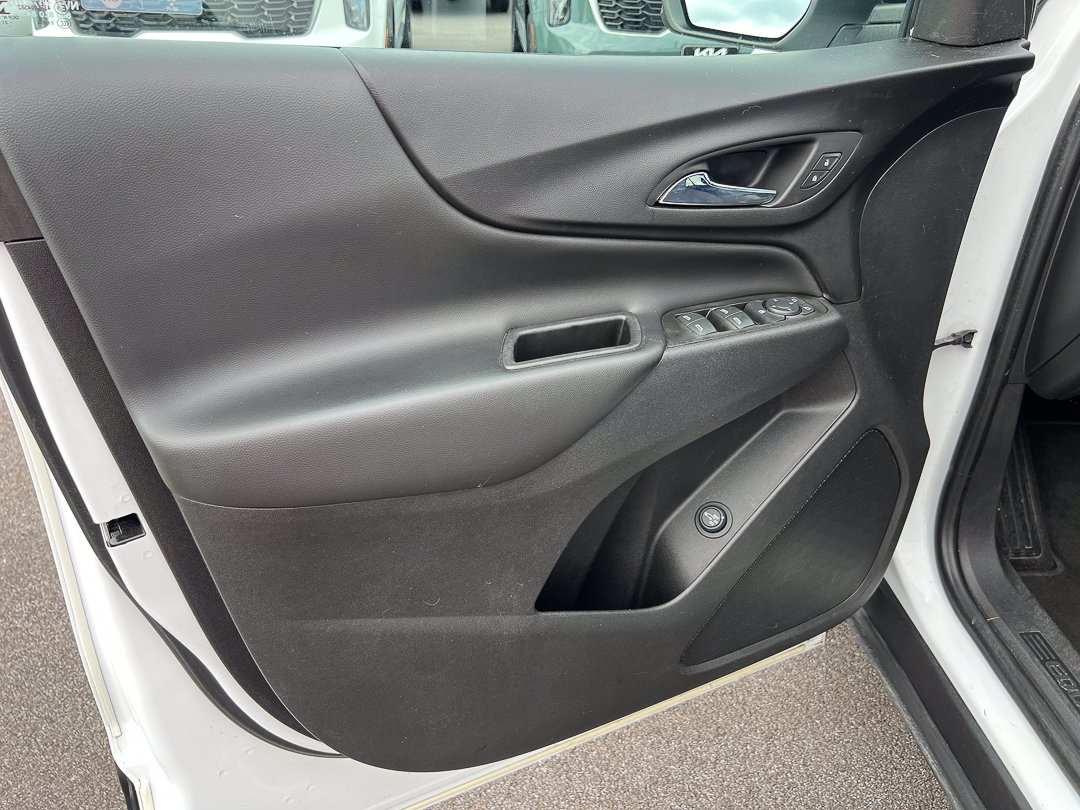 Used 2021 Chevrolet Equinox LT AWD/4WD image 16