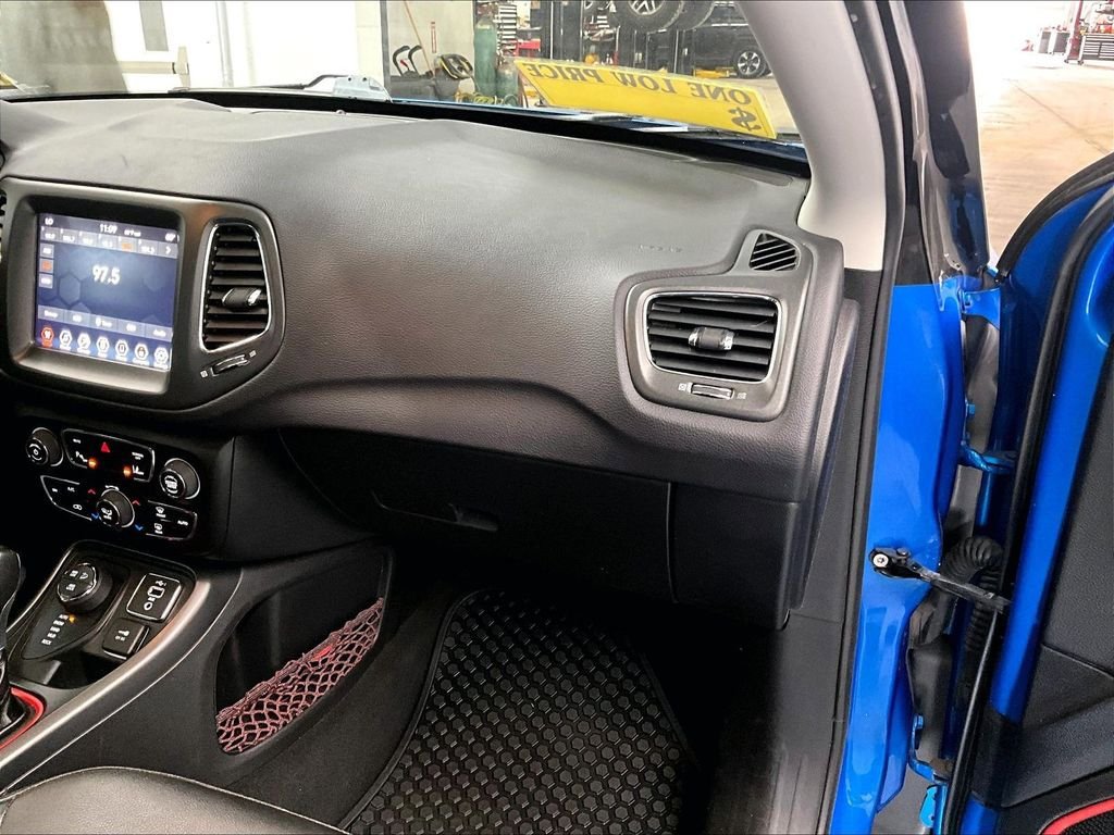 Used 2021 Jeep Compass Trailhawk w/ Trailer Tow Group AWD/4WD image 12