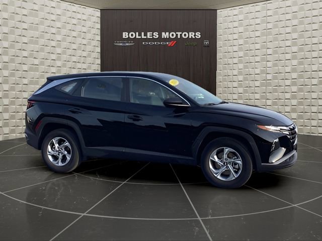 Used 2024 Hyundai Tucson SE image 2