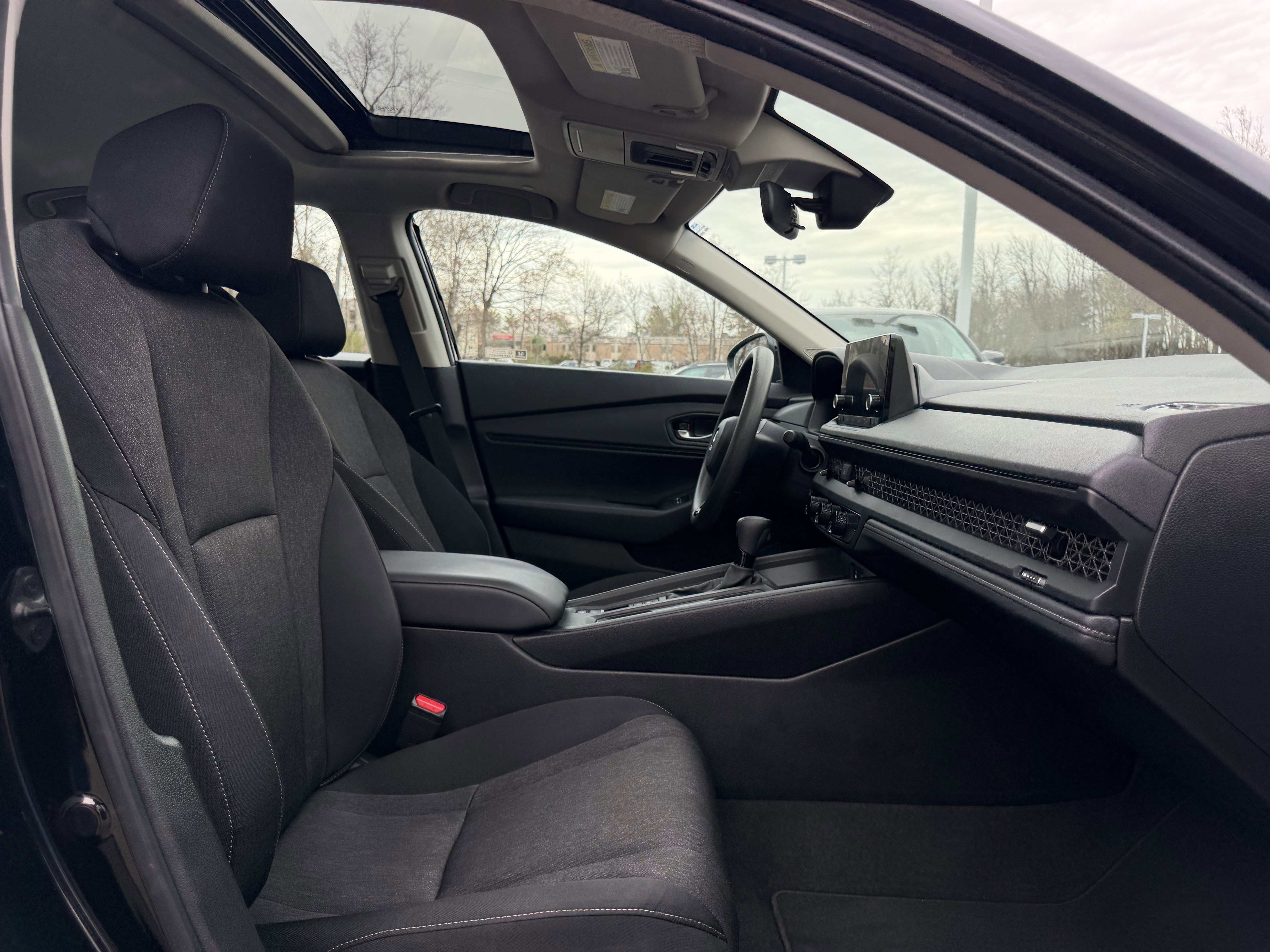 Used 2023 Honda Accord EX image 12