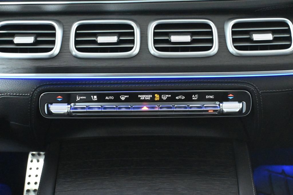 New 2026 Mercedes-Benz GLS 580 4MATIC image 18