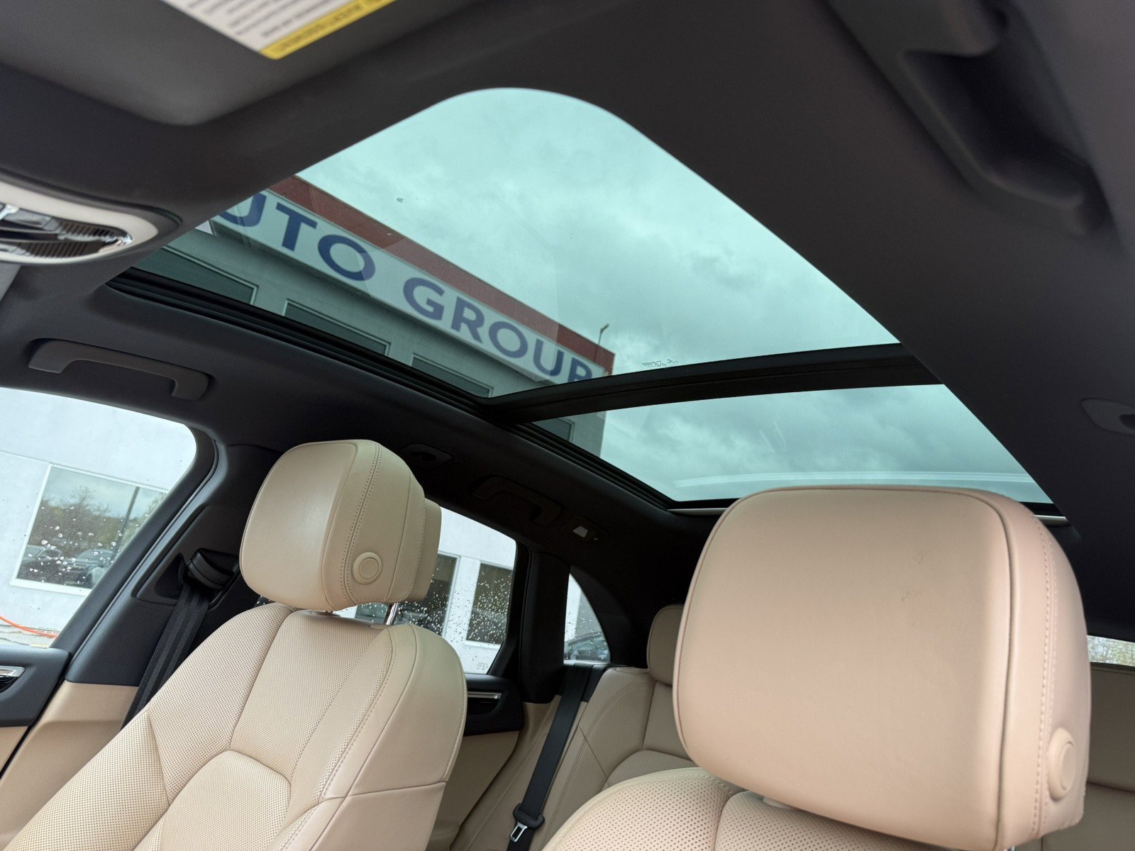 Used 2019 Porsche Macan S AWD/4WD image 18