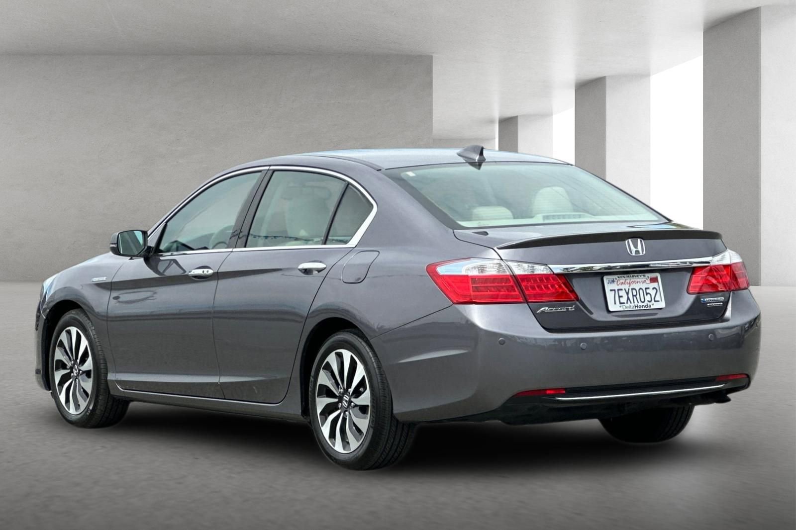 Used 2014 Honda Accord Touring image 6