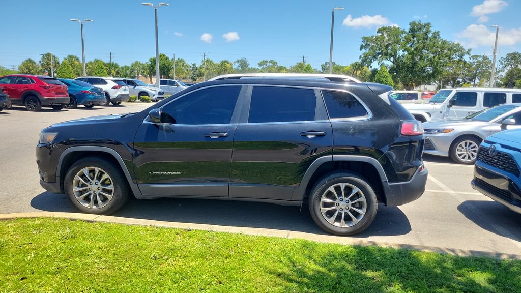 Used 2020 Jeep Cherokee Latitude Plus FWD image 5