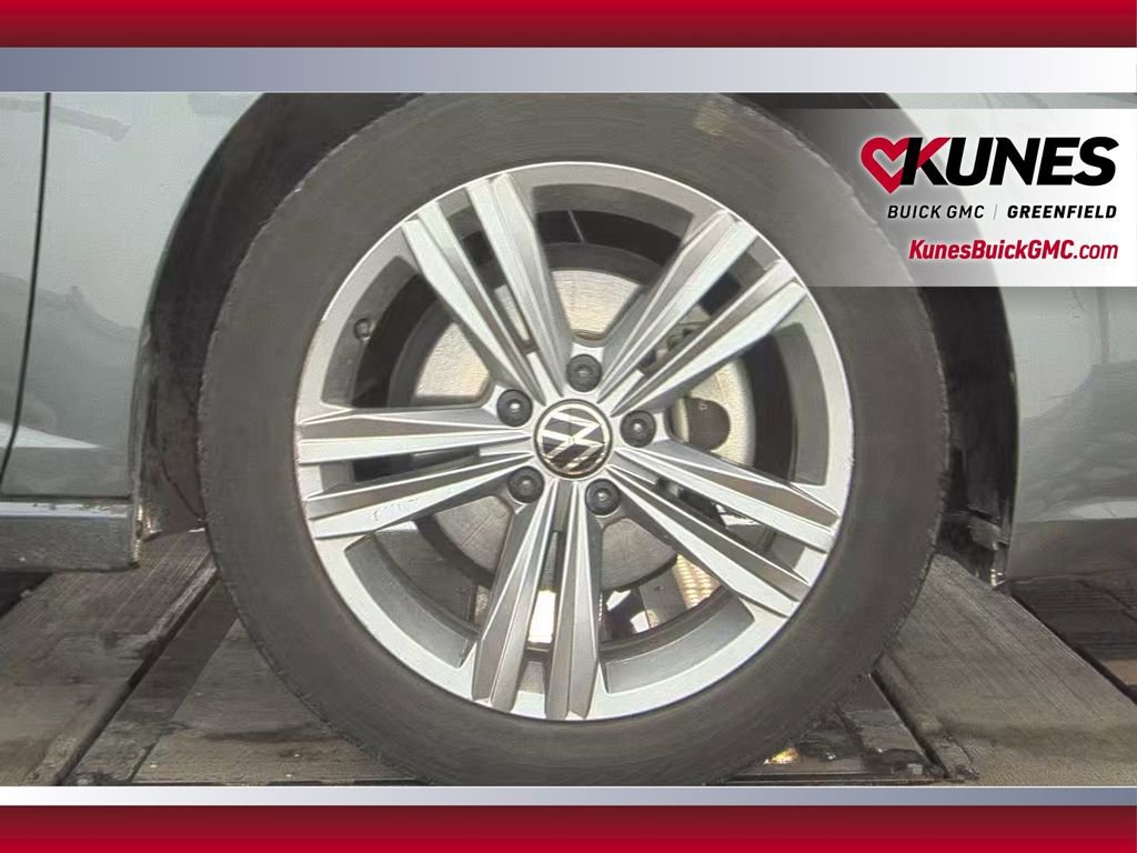Used 2024 Volkswagen Jetta SE FWD image 26