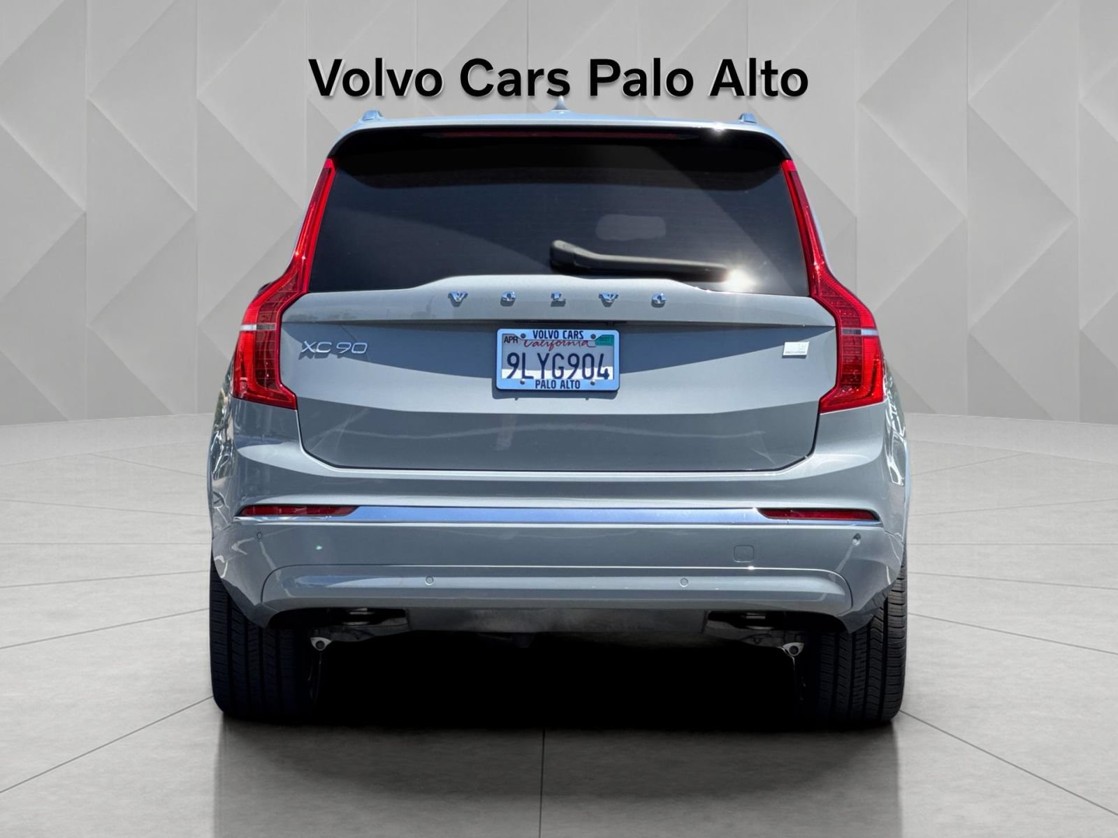 Certified 2024 Volvo XC90 T8 Plus w/ Protection Package Premier AWD/4WD image 11
