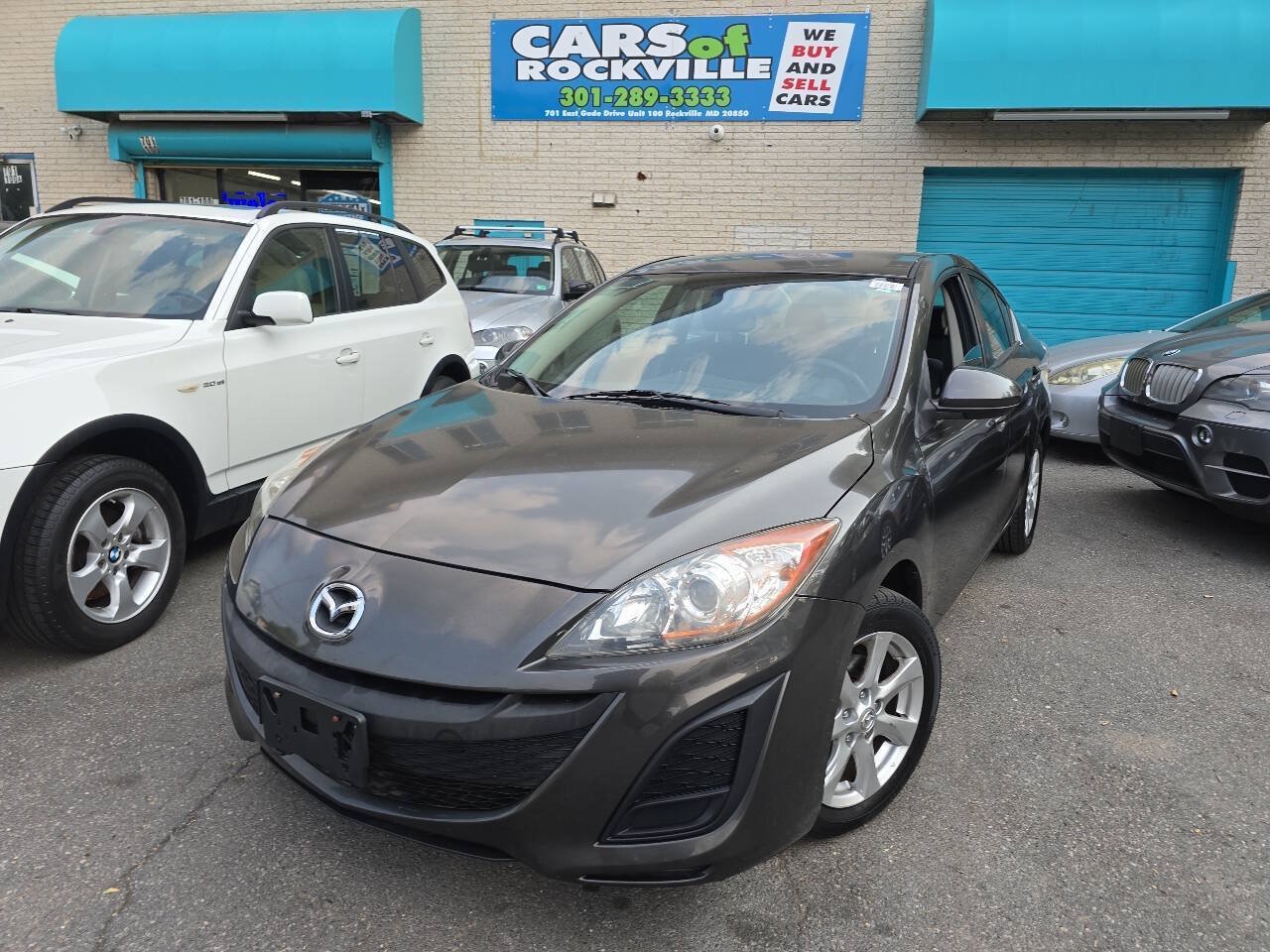 Used 2010 MAZDA MAZDA3 i Touring FWD image 2