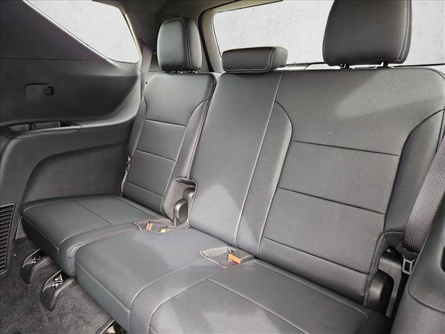 Used 2026 Chevrolet Traverse LT FWD image 20