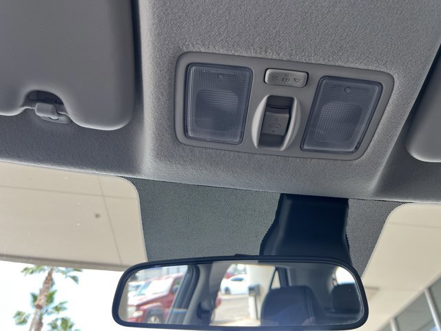 Used 2025 Hyundai Venue SEL image 21