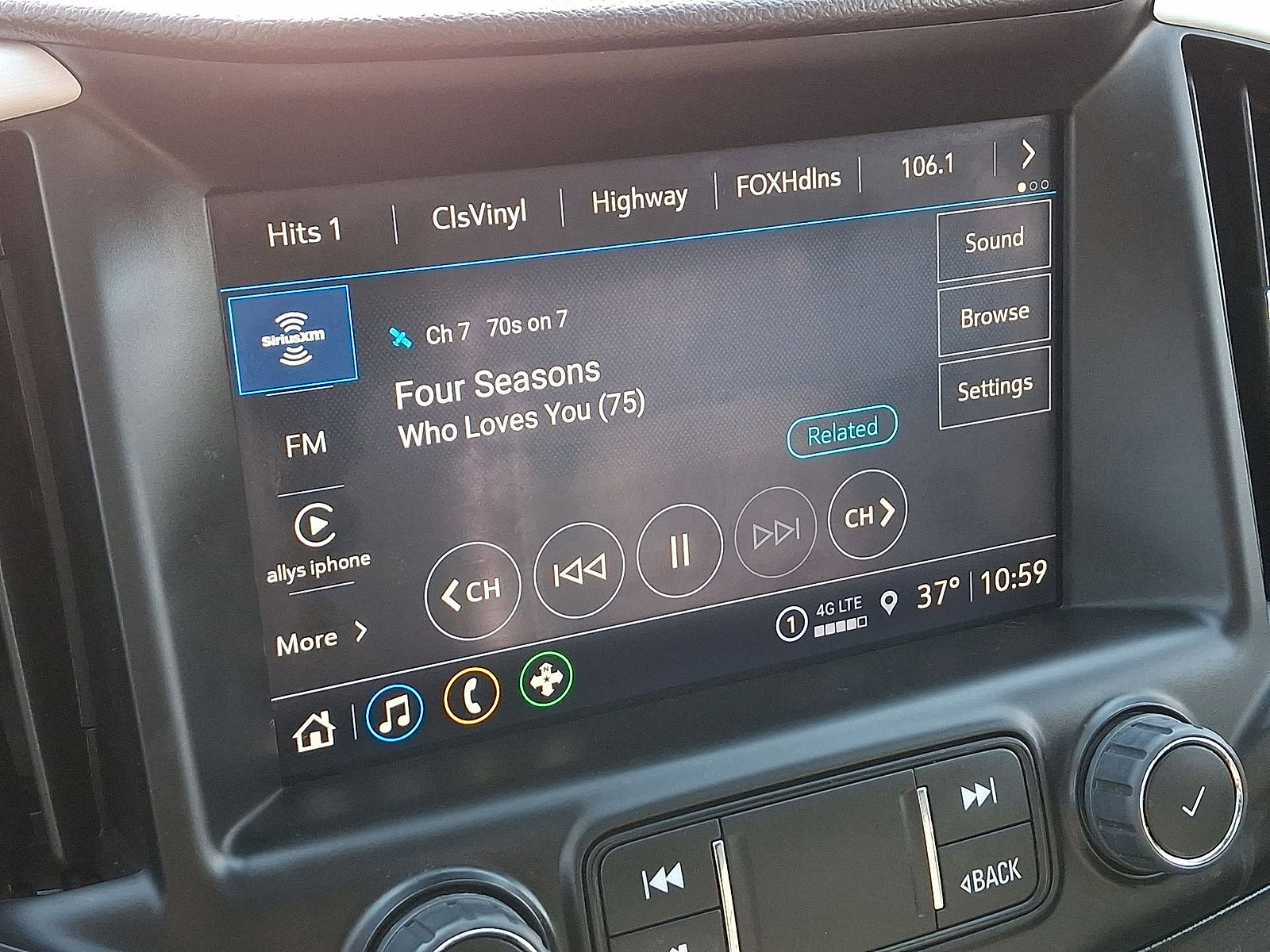 Certified 2022 GMC Terrain SLT w/ Tech Package image 14