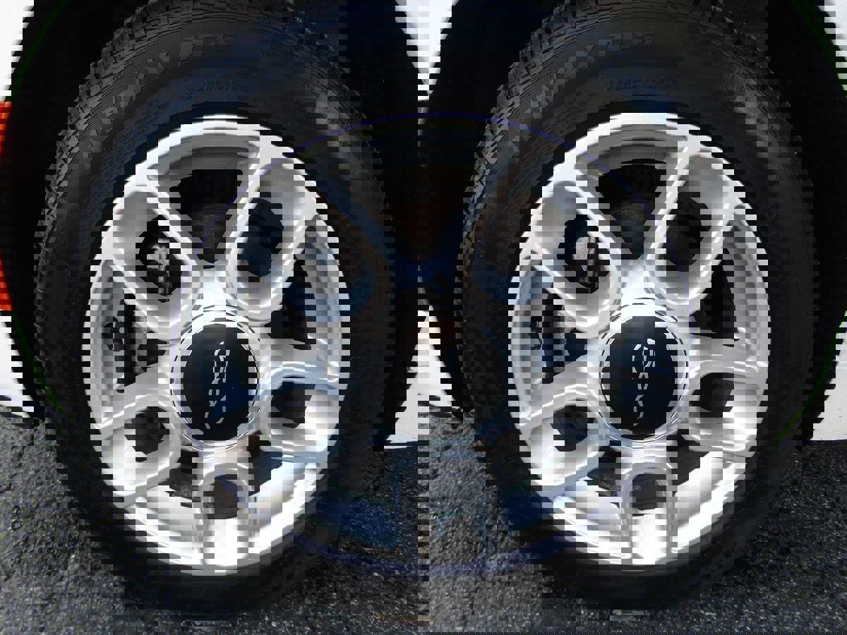 Used 2012 FIAT 500 Pop w/ Bose Premium Audio Pkg image 28