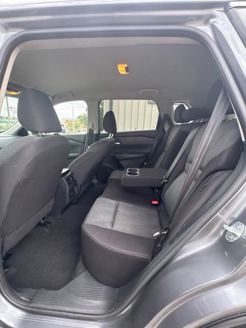 Used 2024 Nissan Rogue SV FWD image 14