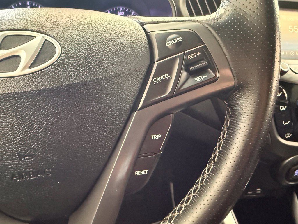 Used 2016 Hyundai Veloster Turbo FWD image 24