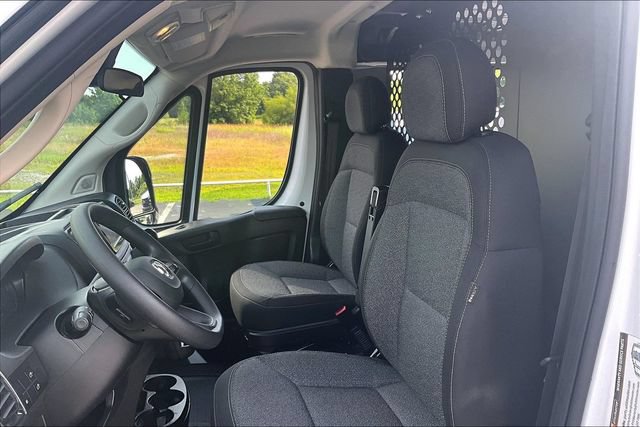 Used 2025 RAM ProMaster 2500 w/ U-Haul Equipment Group FWD image 20