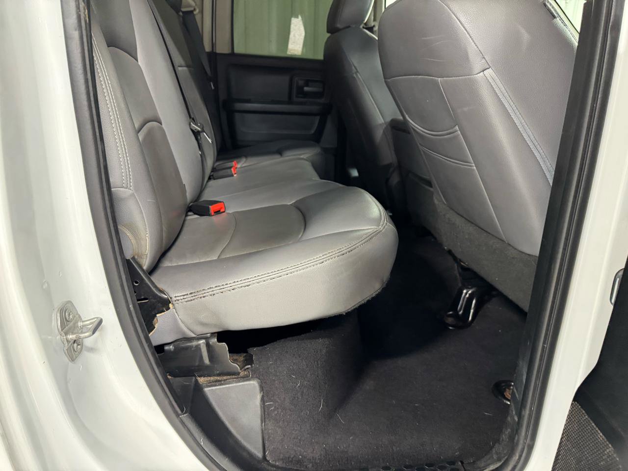 Used 2017 RAM 1500 Express image 10