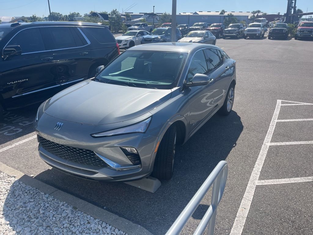 Used 2024 Buick Envista Avenir FWD image 2