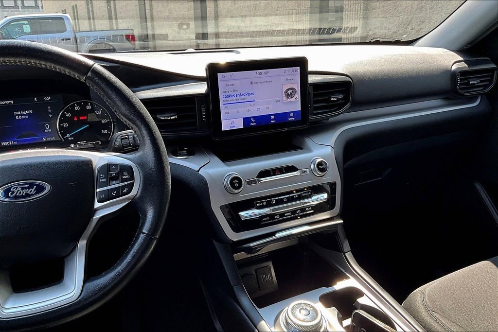 Certified 2023 Ford Explorer XLT w/ Class IV Trailer Tow Package image 6