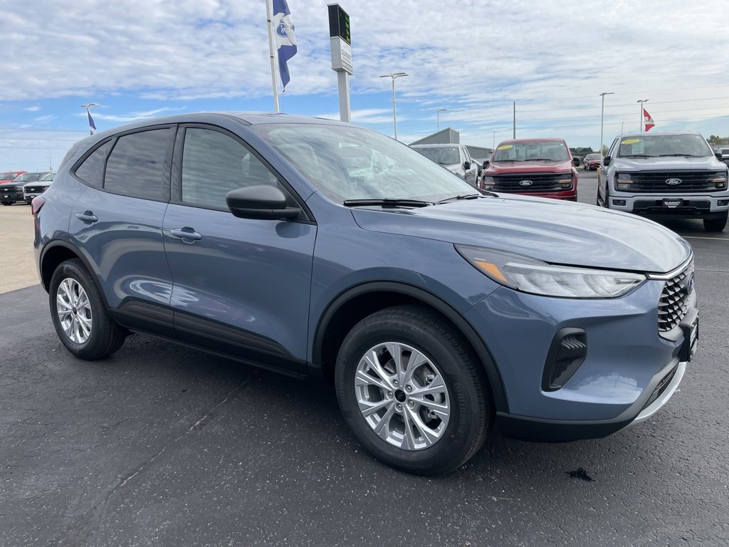 New 2026 Ford Escape Active image 2