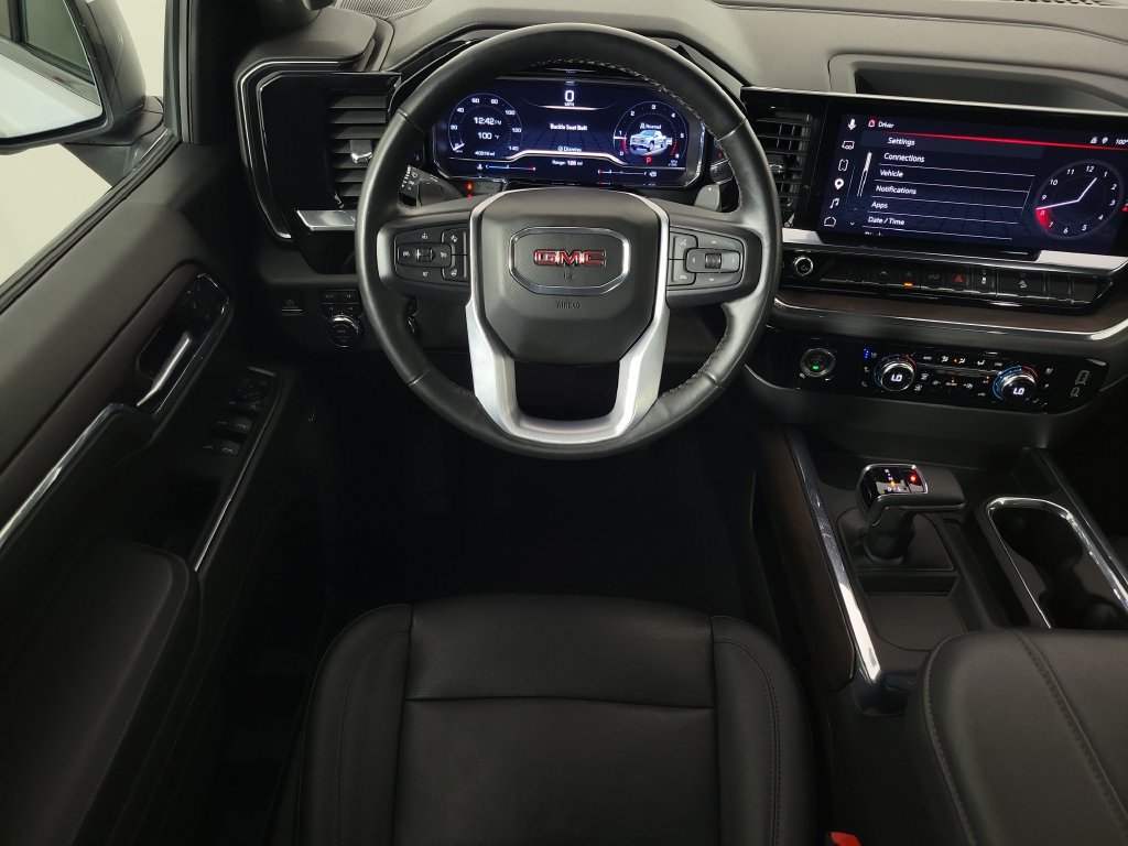 Used 2023 GMC Sierra 1500 SLT w/ SLT Premium Package AWD/4WD image 11