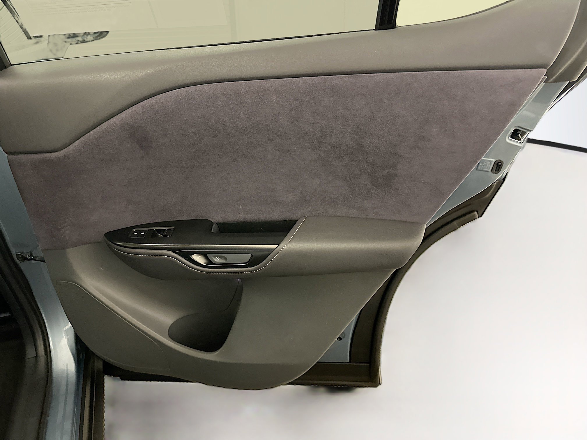 Used 2023 Lexus RZ 450e Premium w/ Accessory Package (Z1) image 33