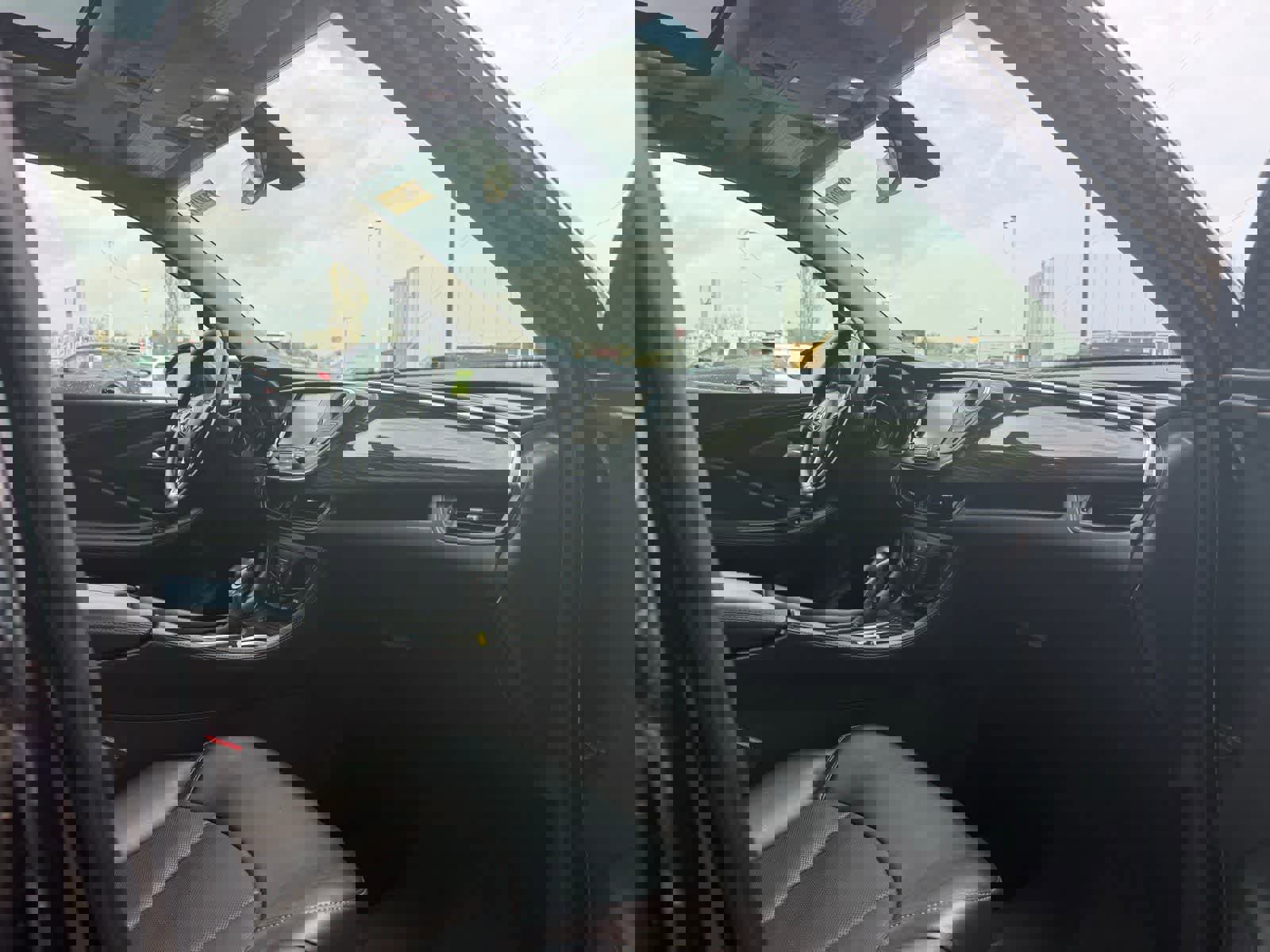 Used 2020 Buick Envision Essence w/ Experience Buick Package AWD/4WD image 9