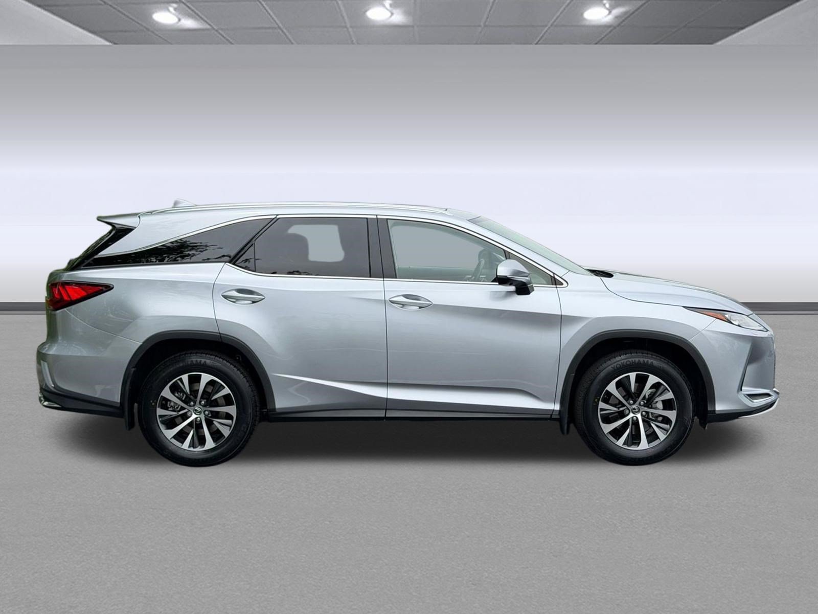 Certified 2022 Lexus RX 350L Premium w/ Premium Package AWD/4WD image 8