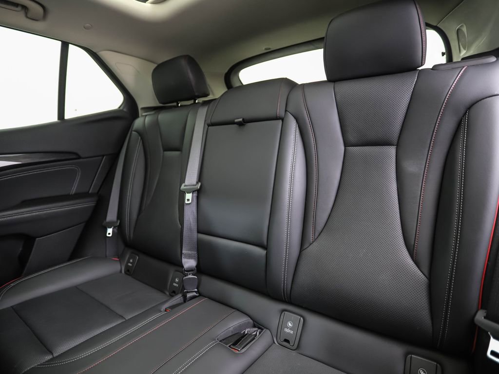 Used 2022 Buick Envision Essence w/ Technology Package I image 23