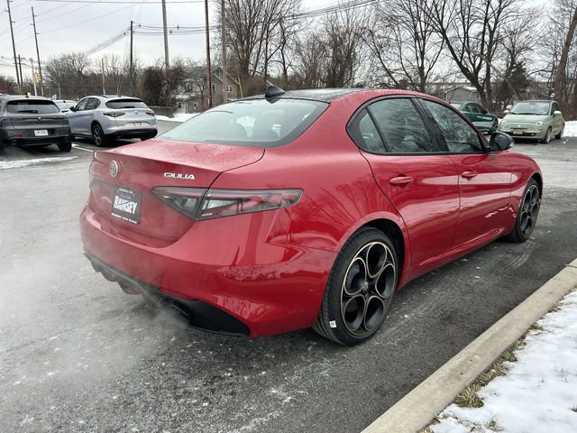 New 2025 Alfa Romeo Giulia AWD w/ Driving Assist Package image 8