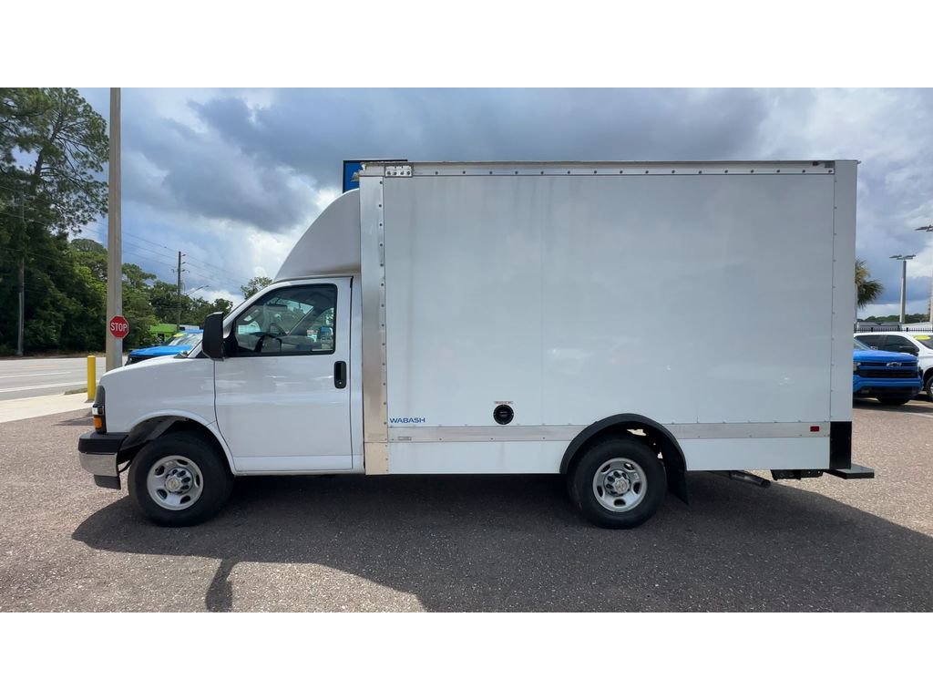 New 2025 Chevrolet Express 3500 w/ Power Convenience Package image 5