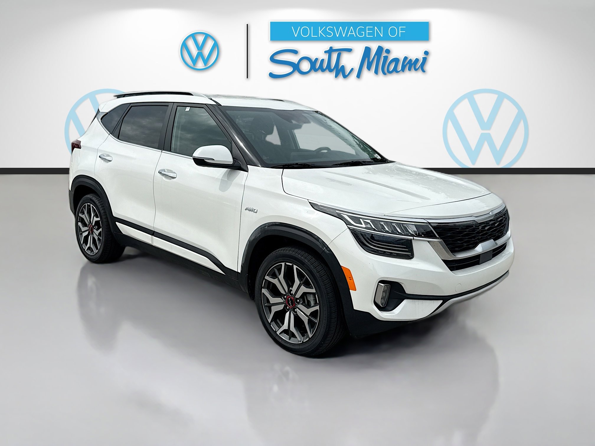 Used 2023 Kia Seltos SX image 1