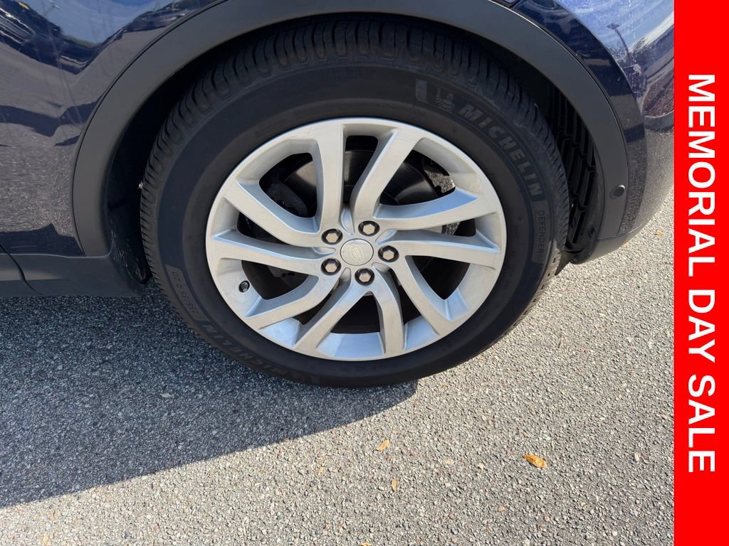 Used 2018 Land Rover Discovery HSE AWD/4WD image 4