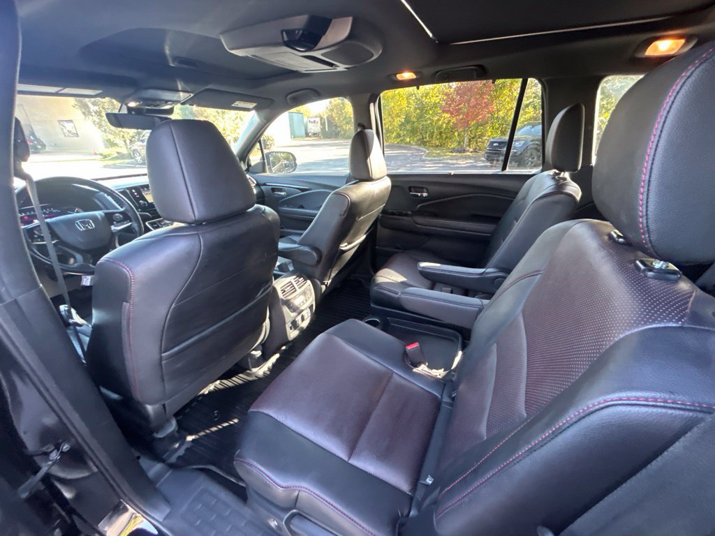 Used 2020 Honda Pilot Black Edition image 31