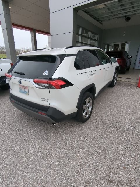 Used 2020 Toyota RAV4 Limited w/ Limited Grade Weather Package image 7