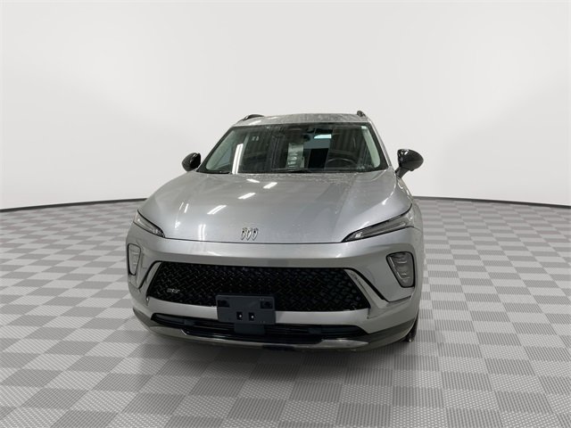 Certified 2025 Buick Envision Sport Touring image 4