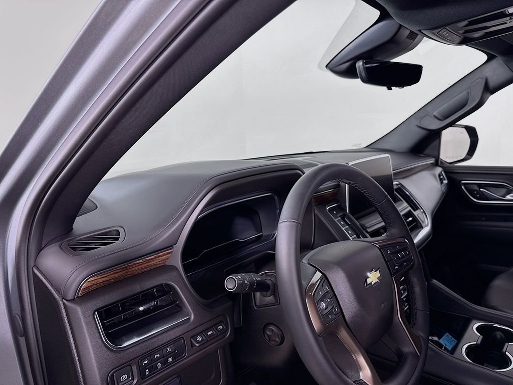 Used 2024 Chevrolet Tahoe High Country image 9